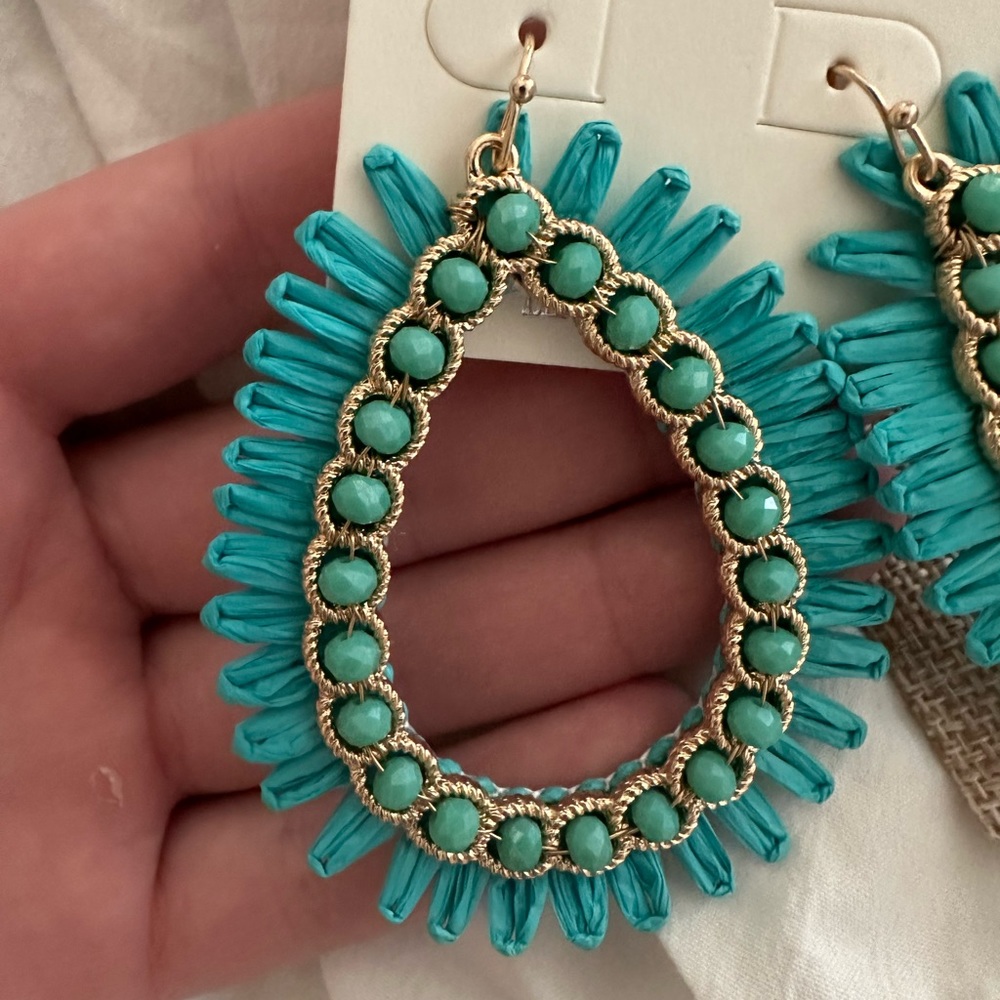Statement earrings - Picture 2 of 4